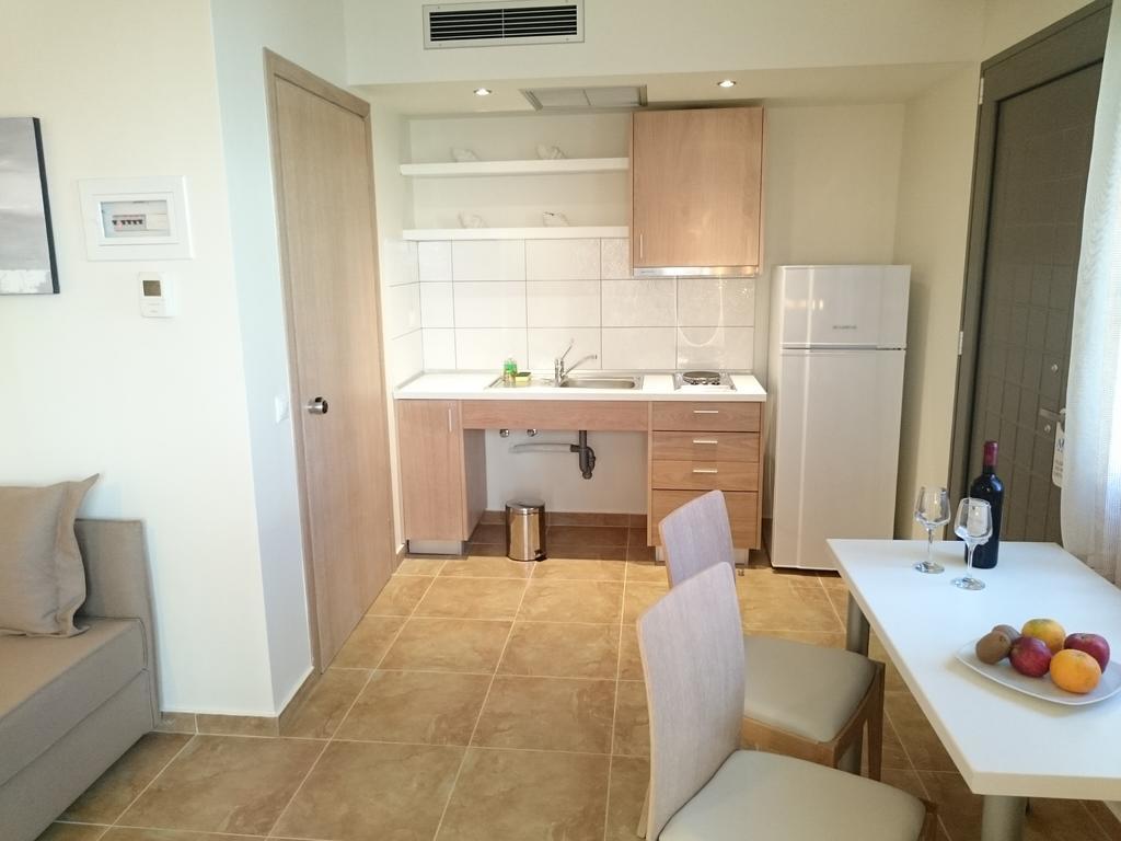 Artemis Plaza Aparthotel อาเกีย ปาราสเควิ ห้อง รูปภาพ